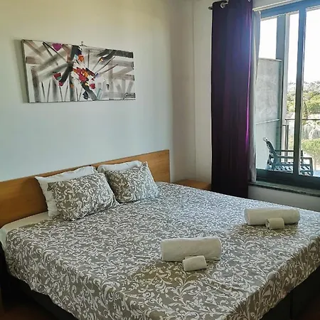 Golf Club 415 Apartment