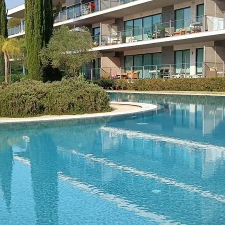 Golf Club 415 Apartment